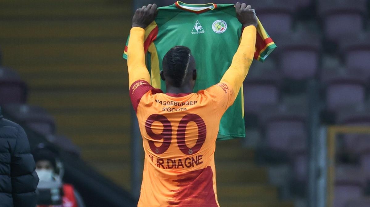 Mbaye Diagne Milli takma mesaj yollad