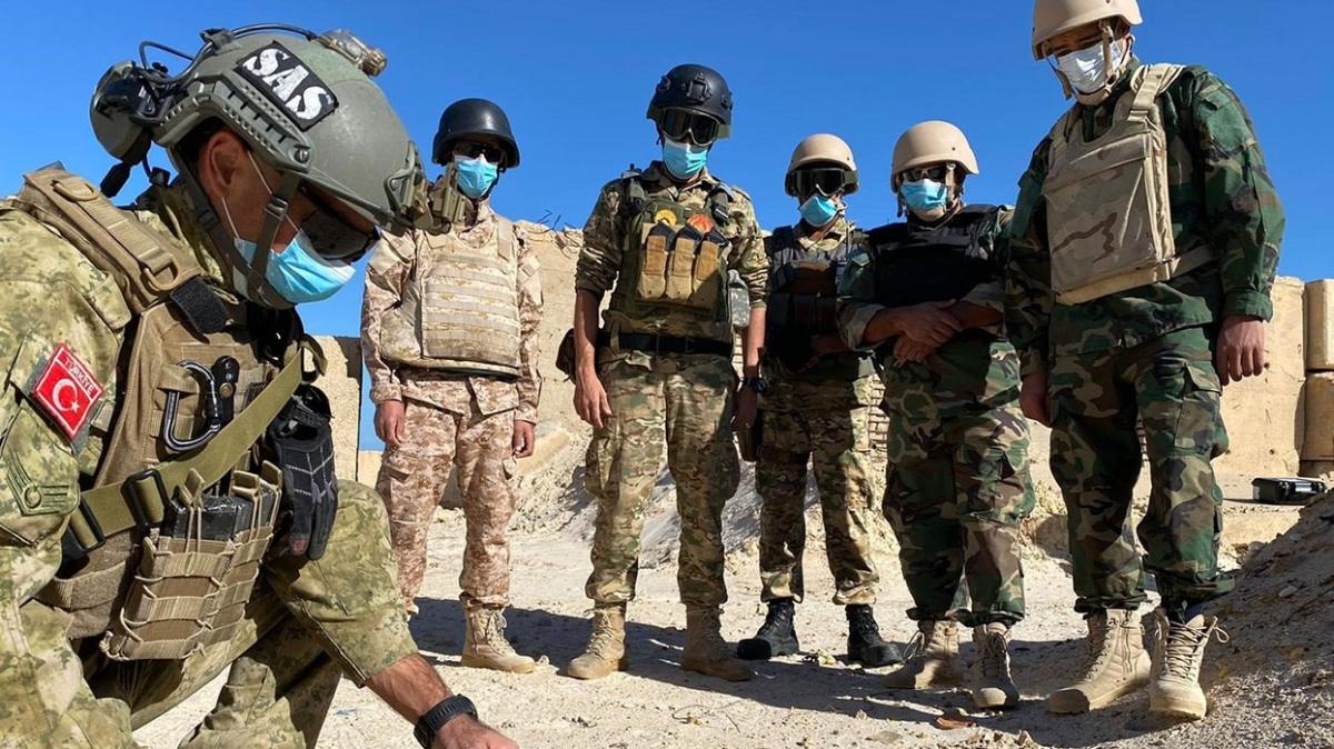 MSB'den Libyal askerlere SAS eitimi