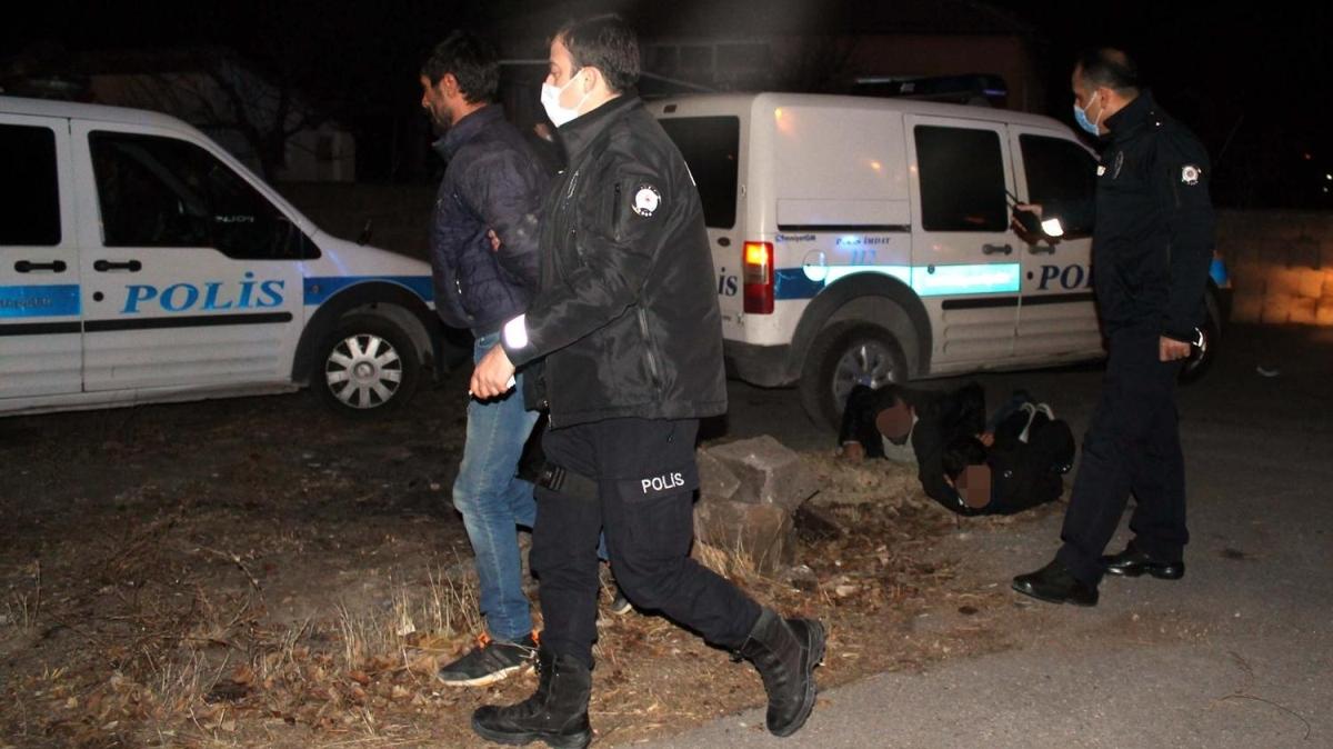 Kayseri'de polisin 'dur' ihtarna uymayan aratan uyuturucu kt