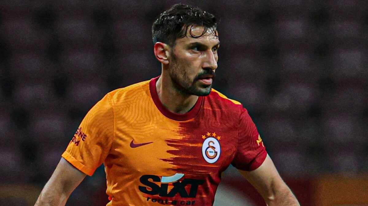 Galatasaray'dan szlemesi bitecek oyuncularla ilgili srpriz karar