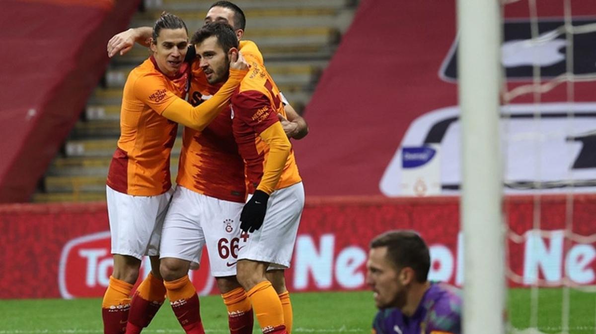 Galatasaray'da Emre Kln uzun sre sonra golle tant