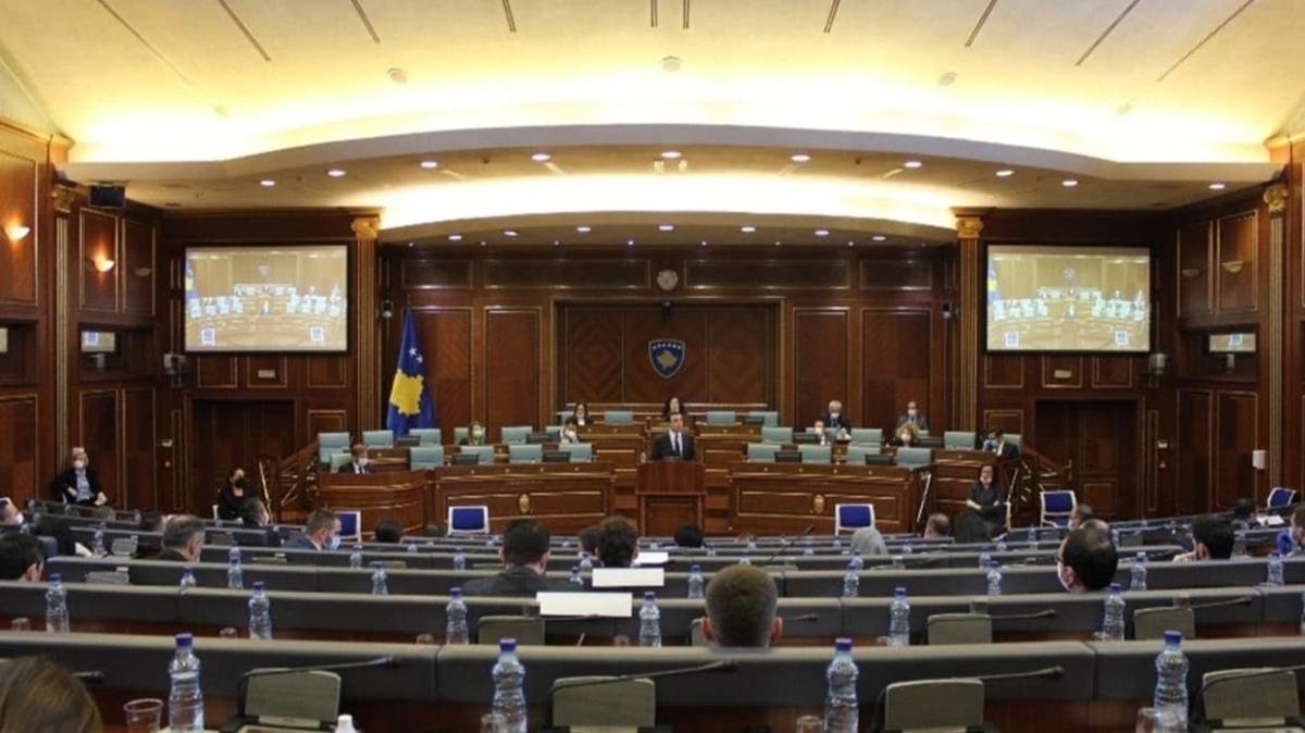 Son dakika haberleri... Kosova'da siyasi kriz patlak verdi: Hkmet dt