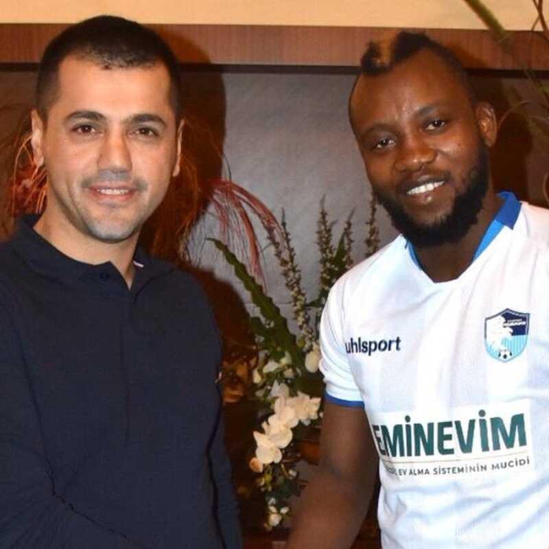 BB. Erzurumspor'da brahim Sissoko szlemesini tek tarafl feshetti