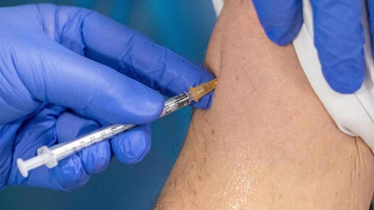 Almanya'da inanılmaz hata: Fazla doz aşı hastanelik etti