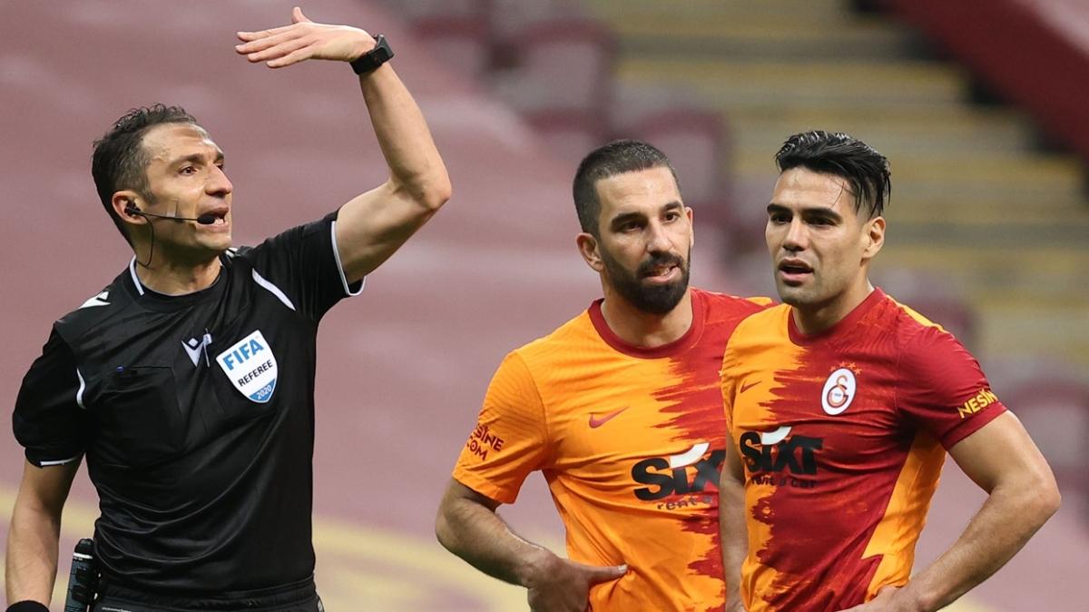 Galatasaray'da tekrar sakatlanan Radamel Falcao en az 4-6 hafta yok