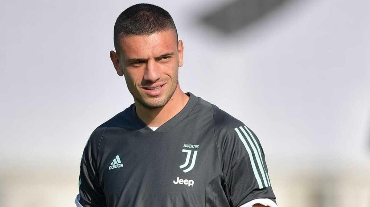 Juventus, ayrlk karar alan Merih Demiral iin 50 milyon euro istiyor