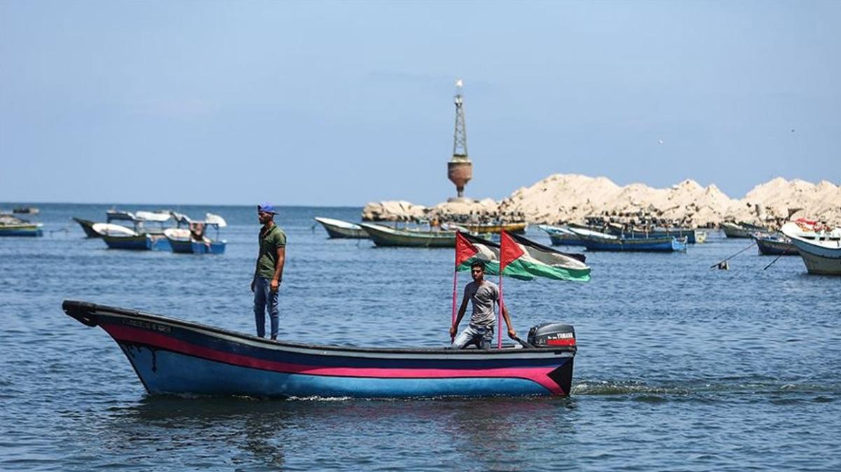 Mısır ordusu 3 Filistinli balıkçıyı gözaltına aldı