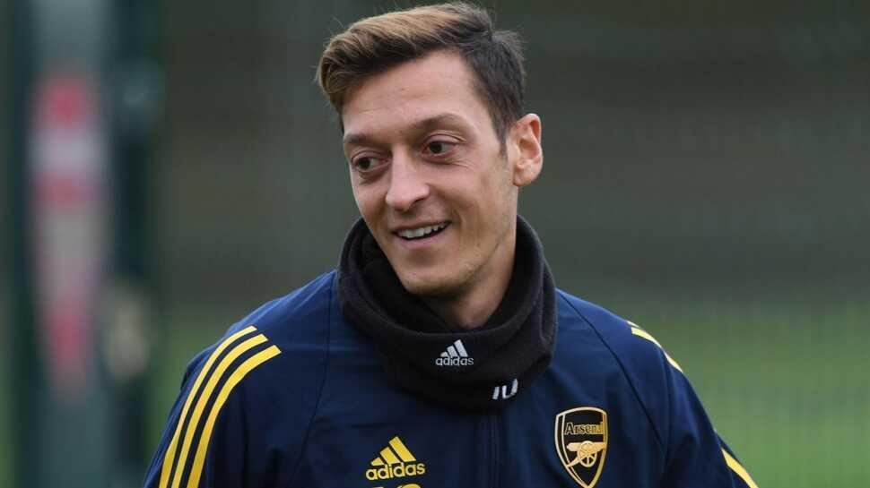 Mesut Özil'de son dakika! Beklenen haber