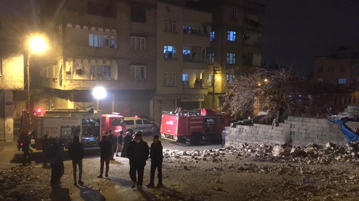 Gaziantep'te metruk bina kt... 4 kii enkazdan yaral olarak kurtarld
