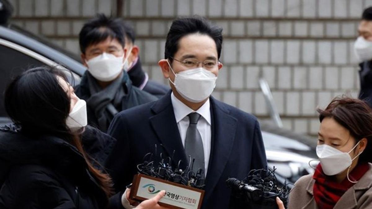 Samsung 'un Genel Müdür Yardımcısı Jae-yong'a hapis cezası
