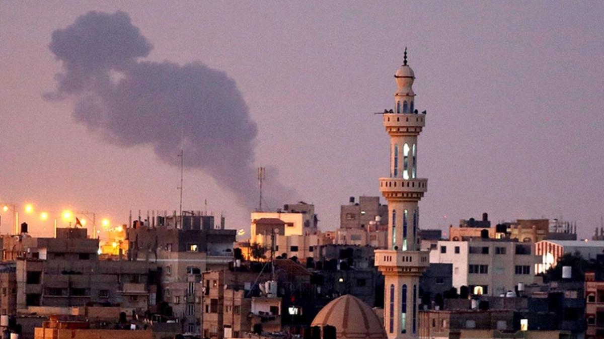 srail'den Gazze eridi'ne hava saldrs