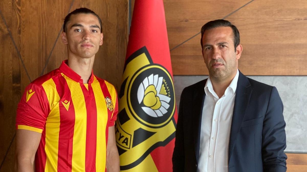 Yeni Malatyaspor'da Murat Akça'nın sözleşmesi karşılıklı feshedildi