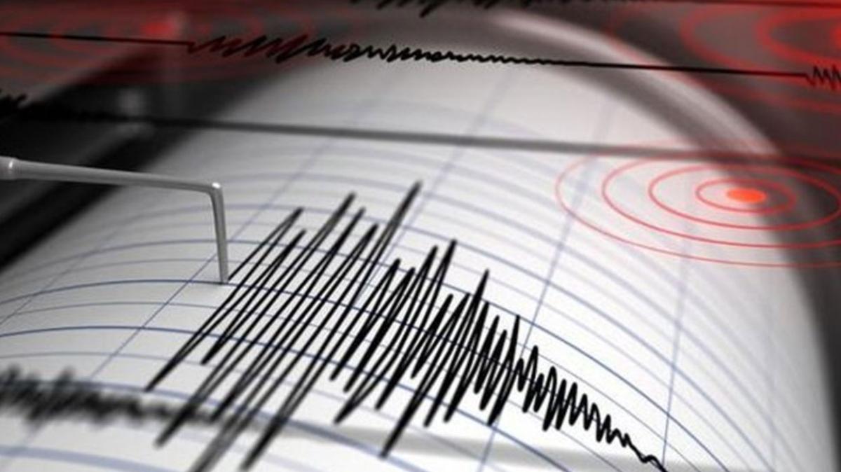 Son dakika deprem haberleri: Bingl'de 3.7 iddetinde deprem!