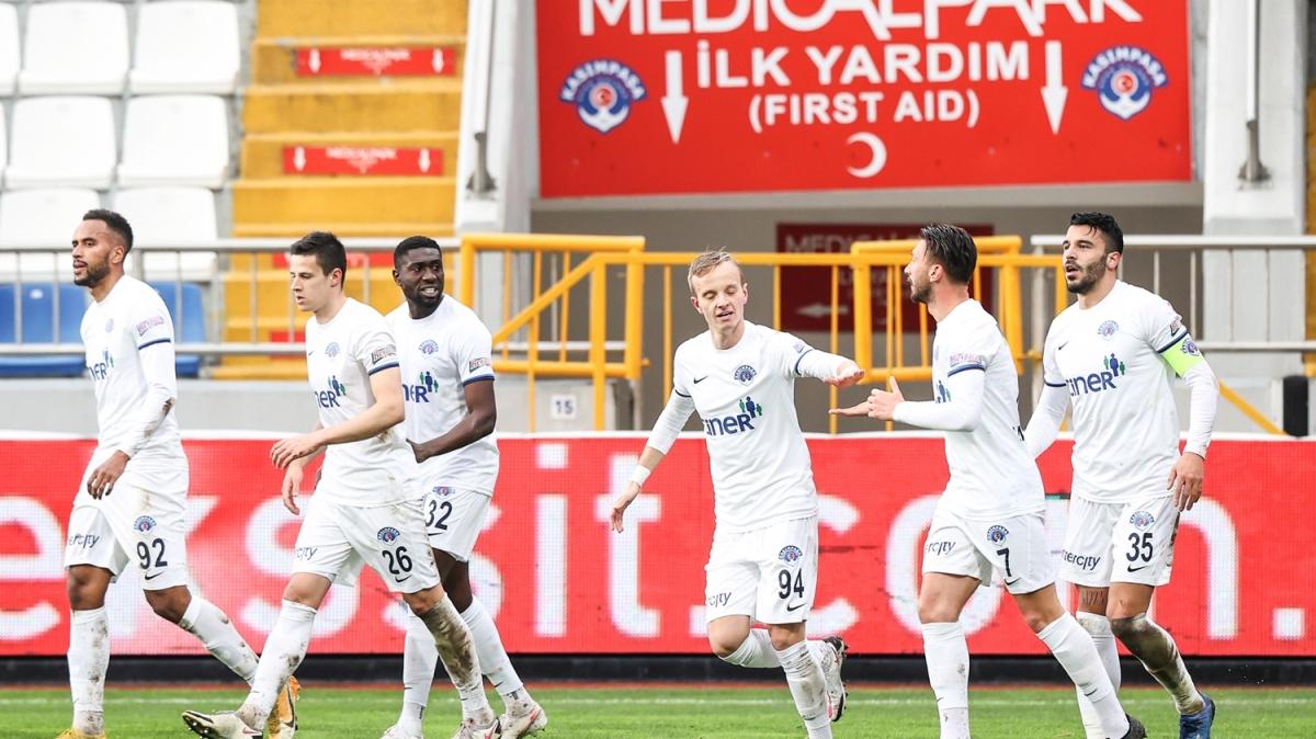 Kasımpaşa, DG Sivasspor'u rahat geçti
