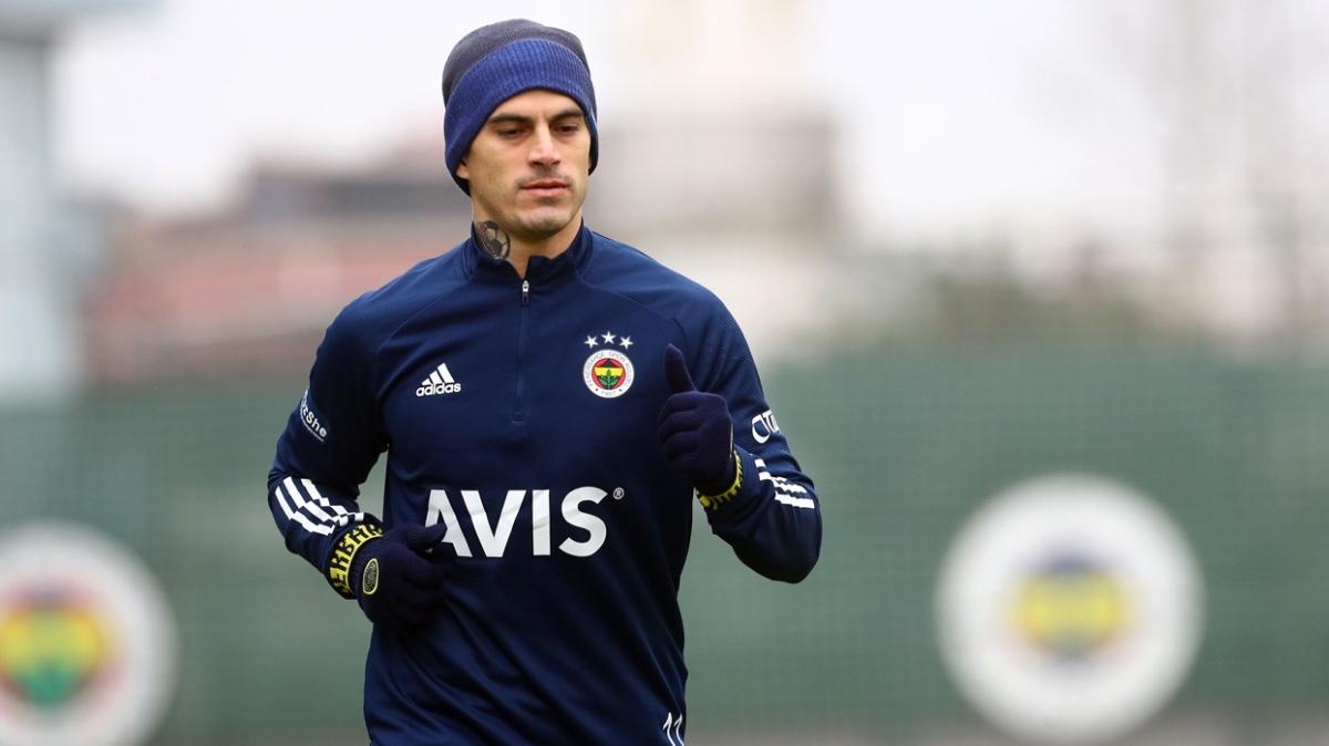 Fenerbahçeli Diego Perotti, İstanbul'a döndü