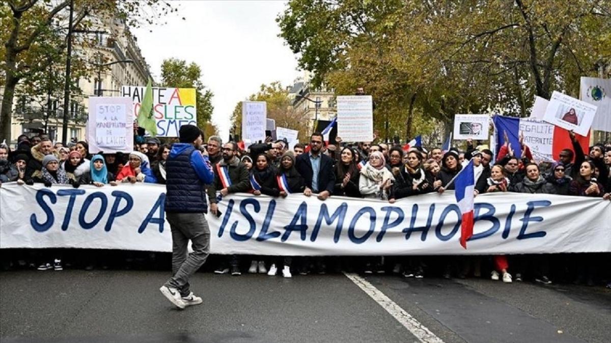 6 milyon Müslümanın yaşadığı Fransa'da İslam karşıtı saldırılar yüzde 53 arttı