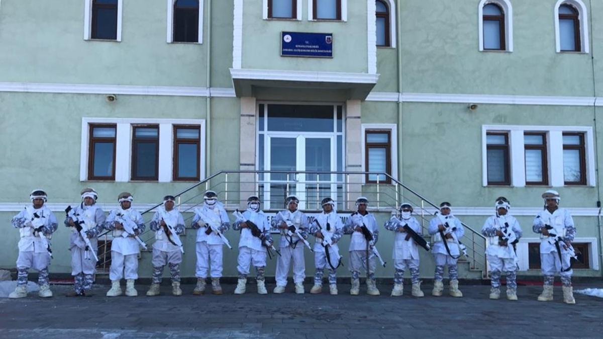 Erzincan'da terristlere ynelik "Eren-3 ehit Jandarma Binba Ylmaz Tankl" operasyonu yapld