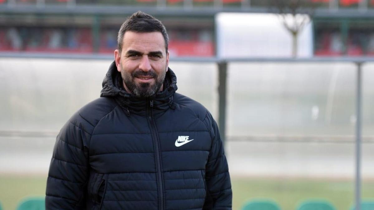 Denizlispor'da sportif direktr Burak zsara istifa etti