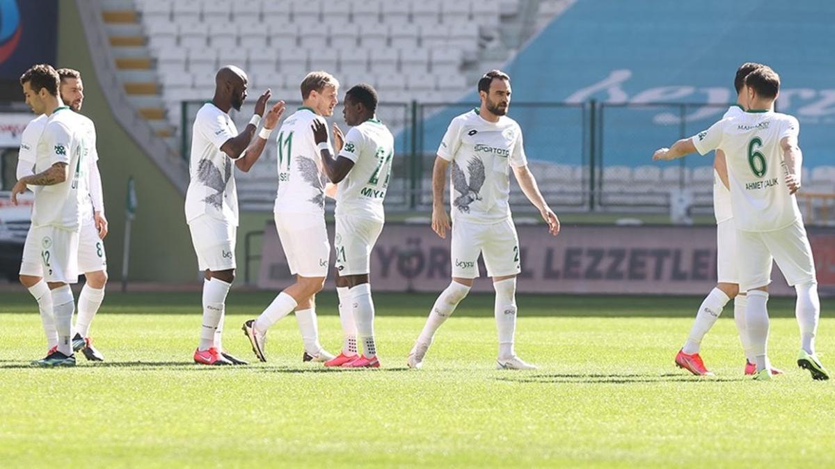 Konyaspor sahasnda Denizlispor'u rahat yendi
