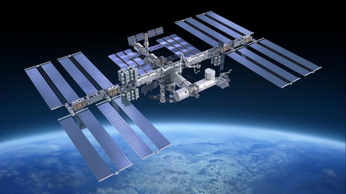 Deney ve ikmal malzemeleri tayan Rus Progress kargo mekii Uluslararas Uzay stasyonu'na demirledi