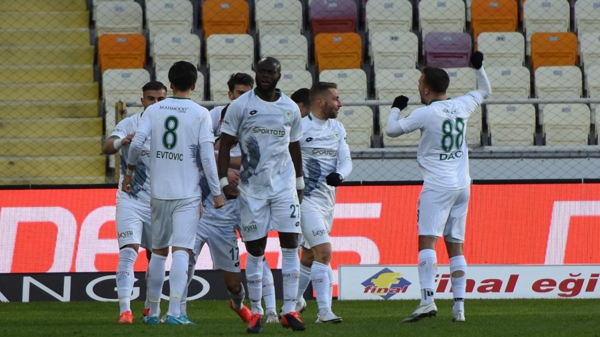 İttifak Holding Konyaspor'dan müthiş geri dönüş! 2-3