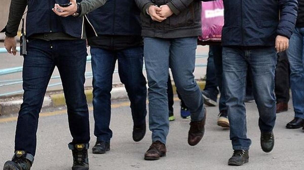 İstanbul'da FETÖ operasyonu! 30 kişiden 13'ü tutuklandı
