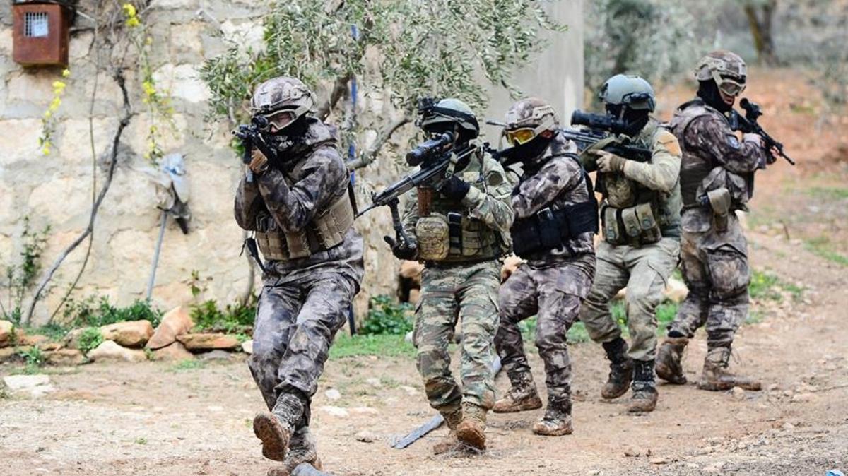 Jandarma ekipleri Mardin'de PKK/KCK terör örgütüne operasyon düzenledi