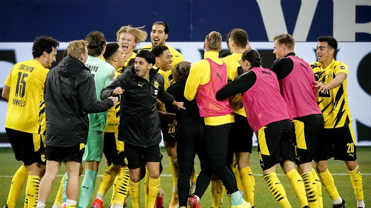 Ruhr derbisinde Borussia Dortmund, Schalke 04'ü 4'ledi!