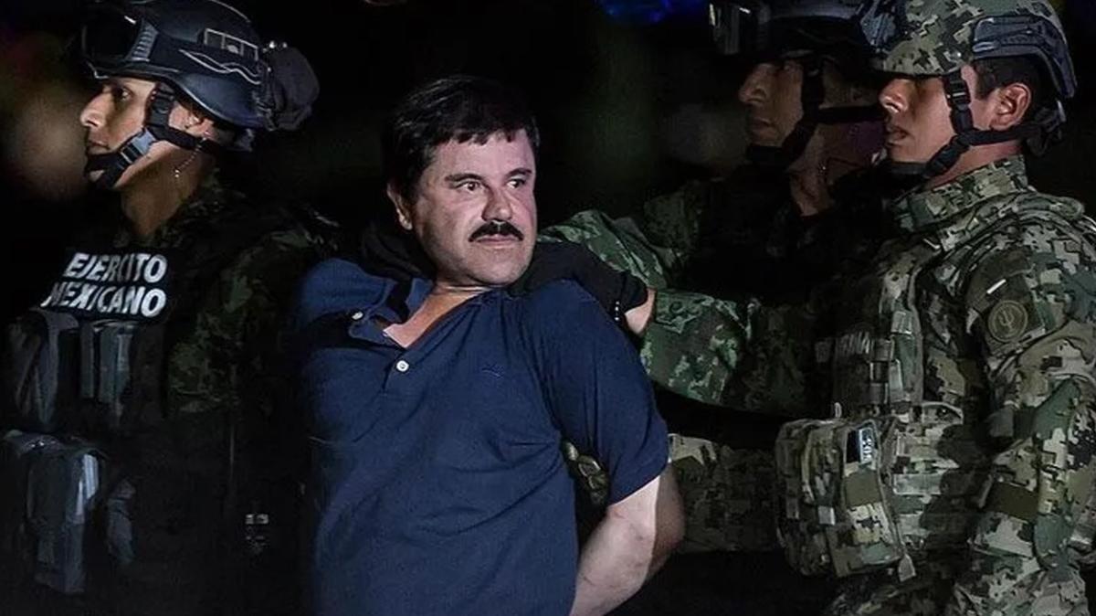 El Chapo'nun eşinin cezaevinde kalmasına hükmedildi