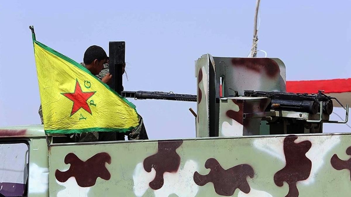 YPG/PKK Deyrizor'u parçalara bölerek 'kanton' adını verdiği sözde idari yönetimler kurdu