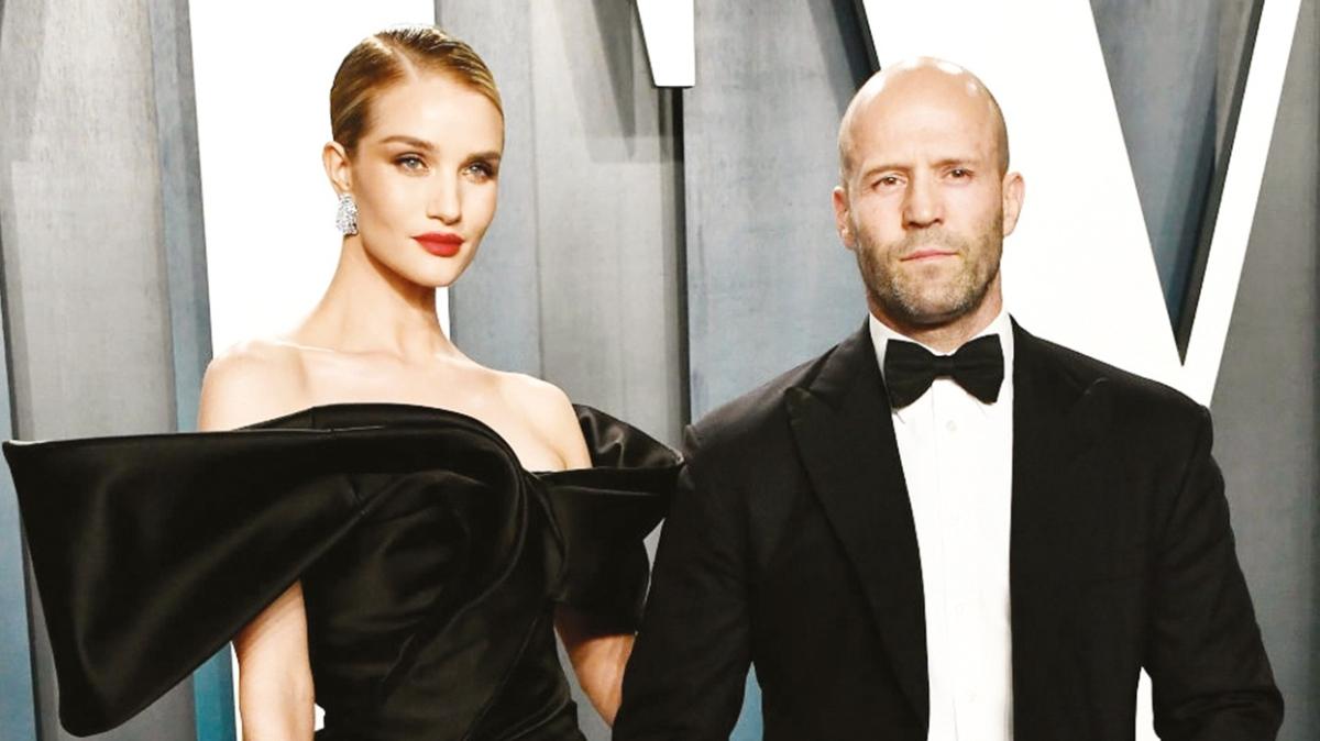 Jason Statham'n nianls Rosie Huntington-Whiteley Antalya'da