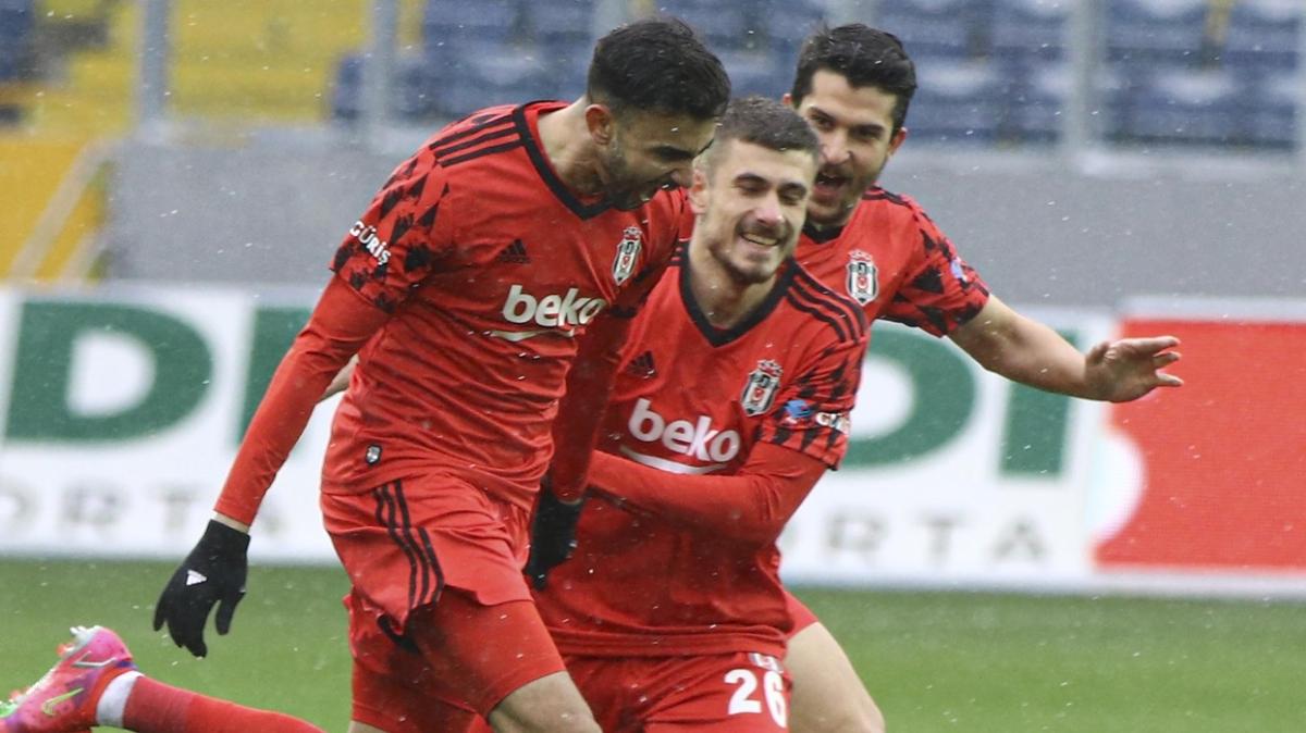 Beşiktaş'ta Rachid Ghezzal geri dönüyor