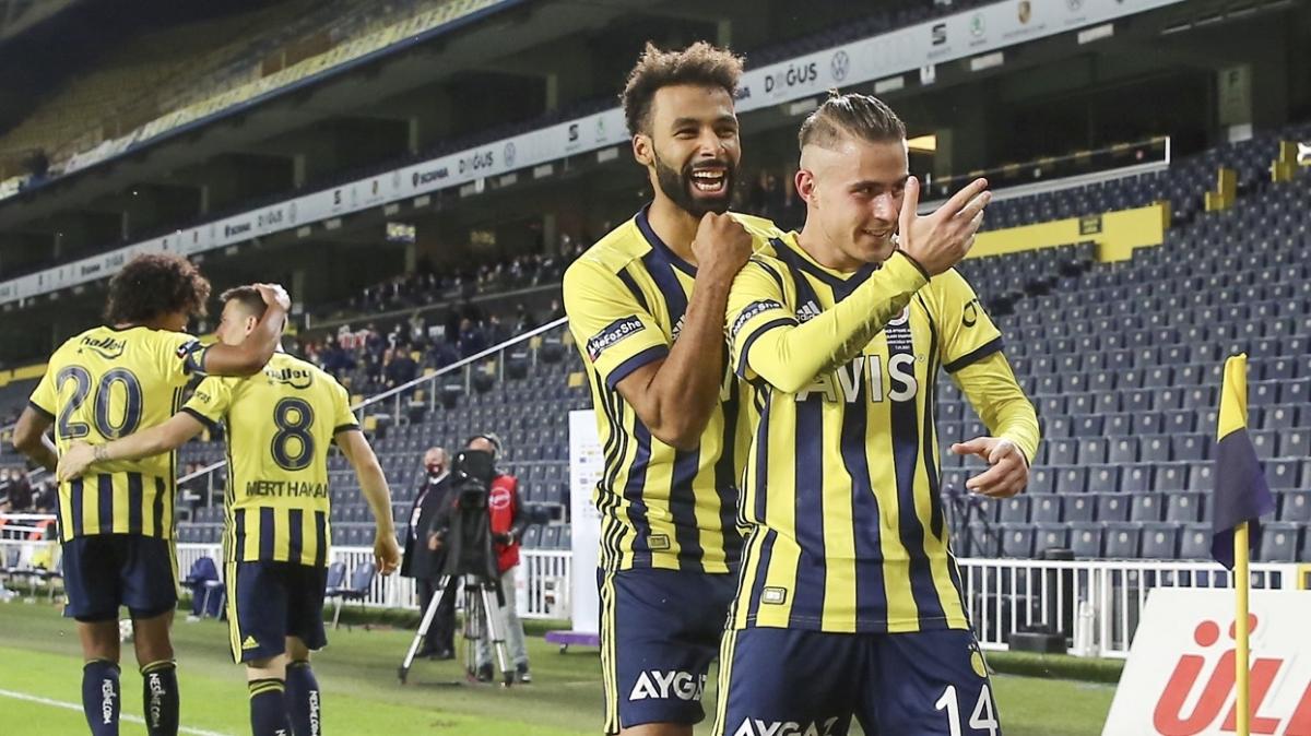 Fenerbahe'de gzler Dimitrios Pelkas'n zerinde