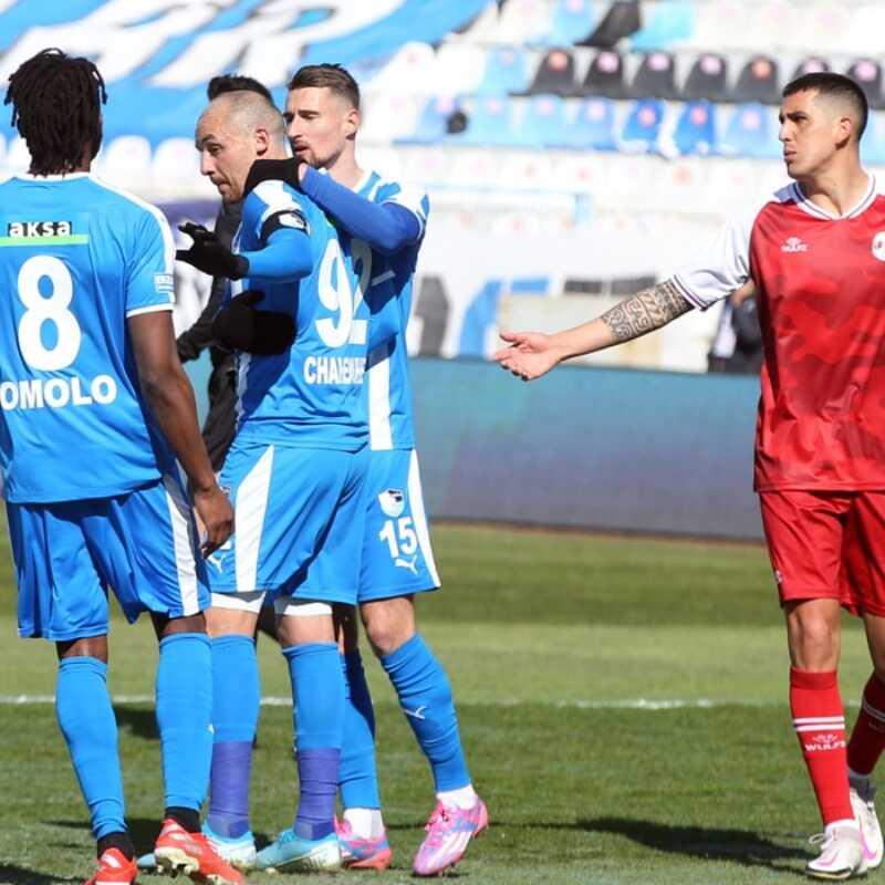 BB. Erzurumspor konuk ettii Fatih Karagmrk ile 2-2 berabere kald