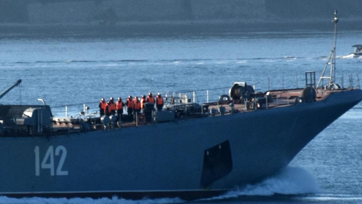 Son dakika haberleri... Rus sava gemisi 'Novocherkassk', anakkale Boaz'ndan geti