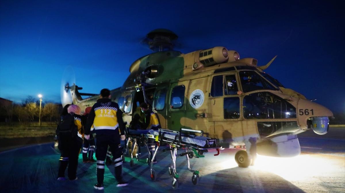 Aksaray'n Hasan Da'nda mahsur kalan daclar Hava Kuvvetlerine ait helikopterle kurtarld