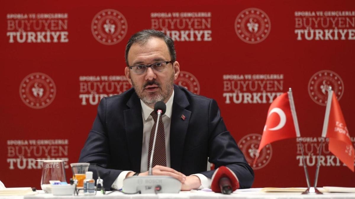 Bakan Kasapoğlu: Kulüplerin finansal durumundan yöneticiler sorumlu olacak