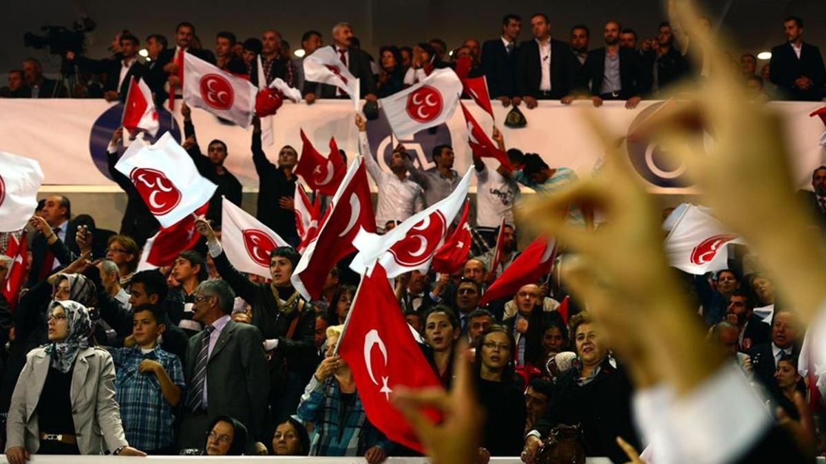 MHP kongresine AK Partili isimler de  katlacak