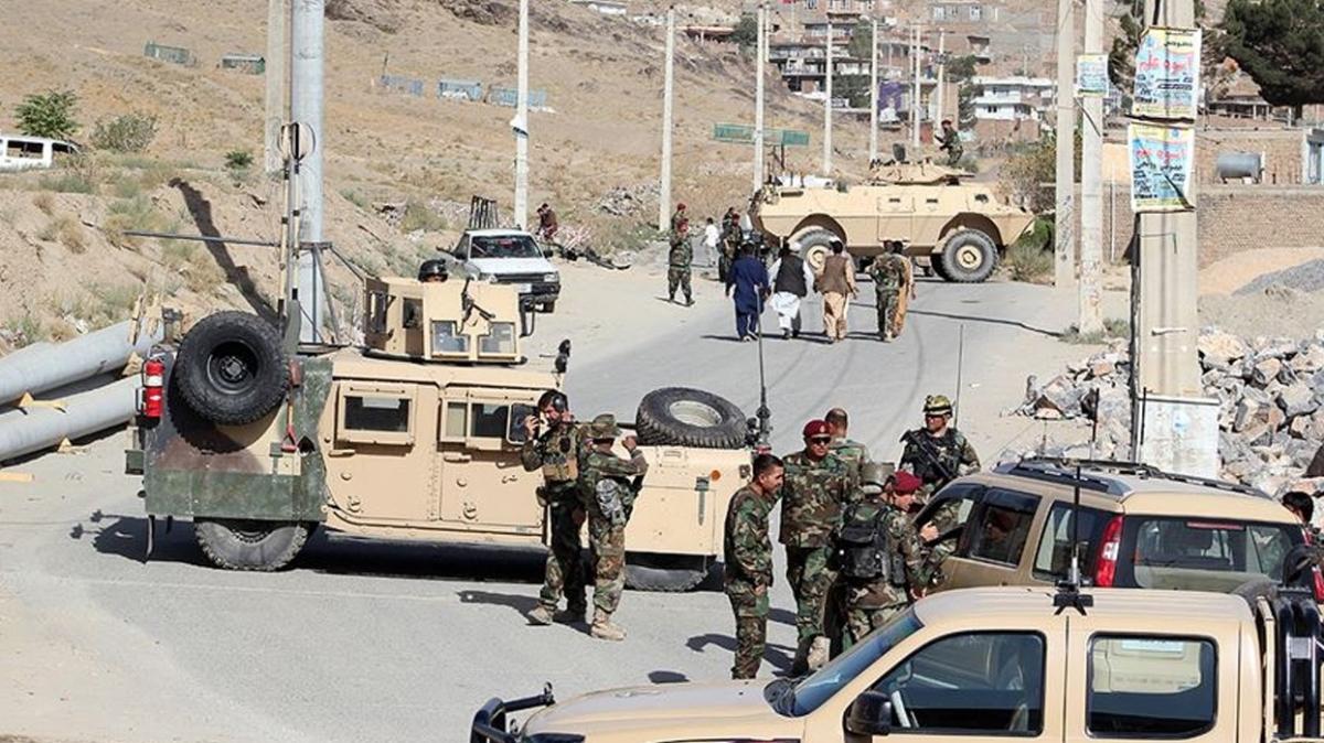 Afganistan'da Taliban askeri karakola saldr: 5 l