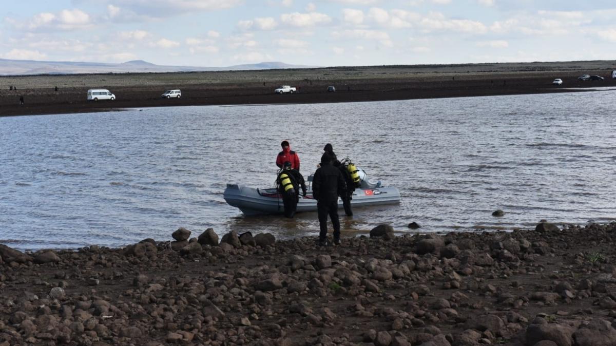 anlurfa'da alabora olan teknedeki kaybolan 2 kiiden 1'inin cesedi bulundu