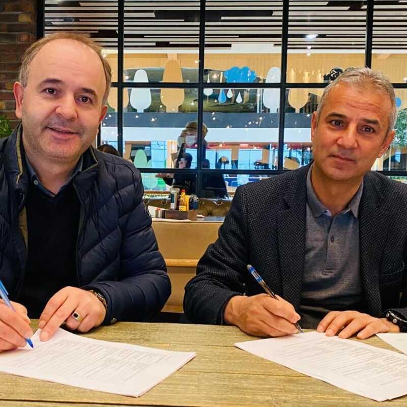 smail Kartal, resmen Bykehir Belediye Erzurumspor'da