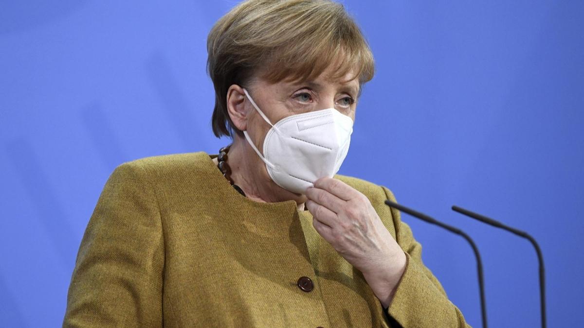 Merkel koronavirüs için acil toplantı çağrısı yaptı