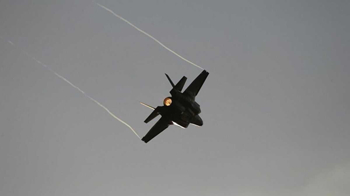 ABD'de F-35 sava ua havada kendi kendini vurdu