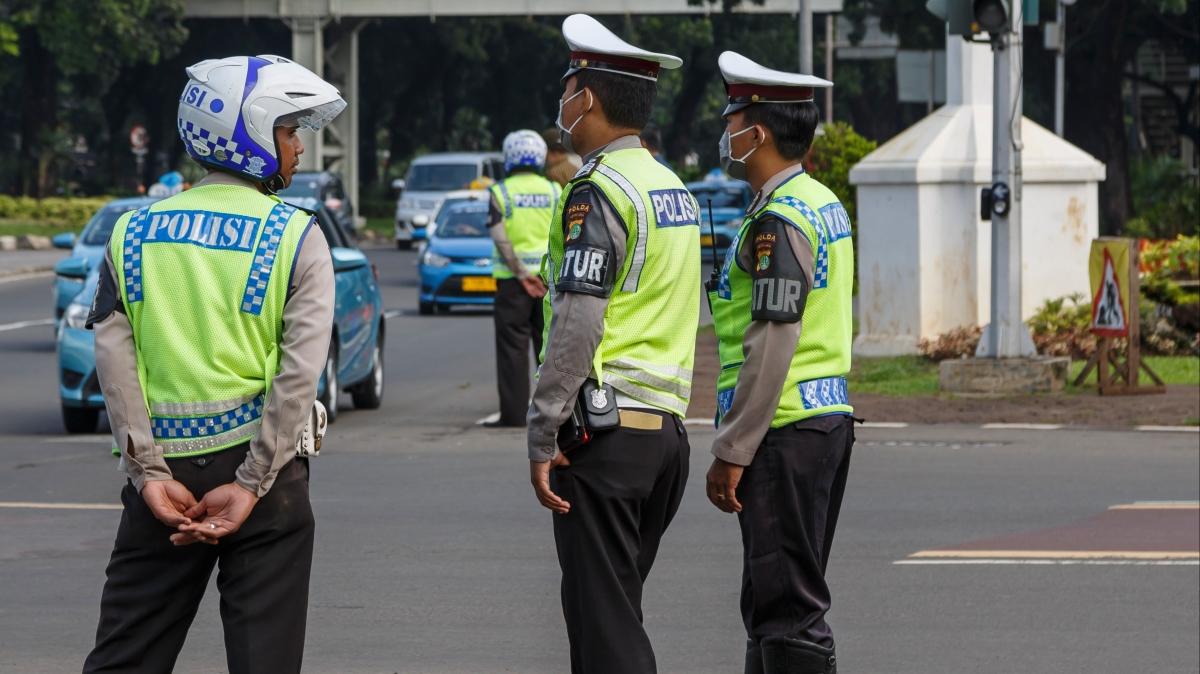 Endonezya'da kiliseye dzenlenen bombal saldrda 14 kii yaraland