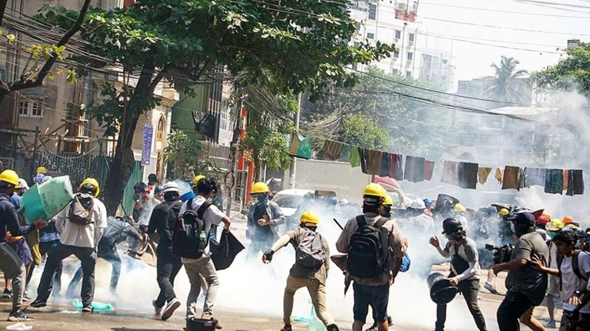 BM'den Myanmar'a uyar...  sava kabilir