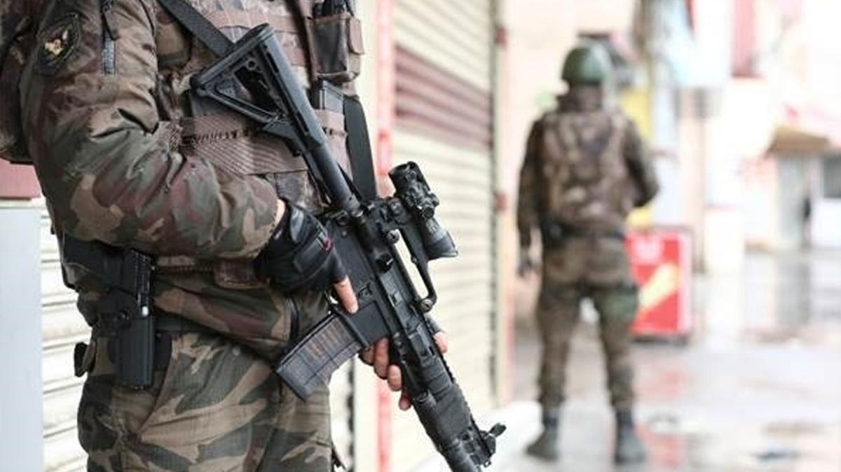Mersin'de PKK/KCK operasyonu: 14 pheli yakaland