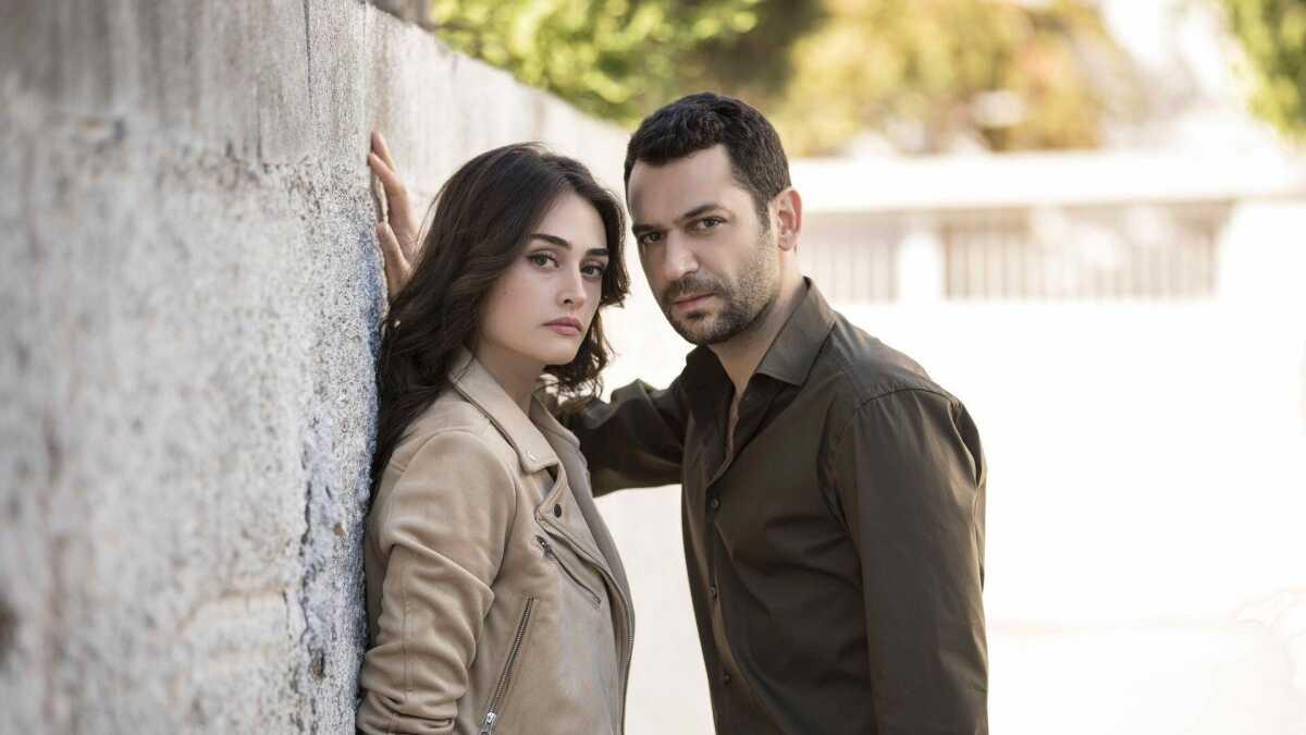 Esra Bilgi ve Murat Yldrm'l Ramo'dan fla karar! Ekranlara veda ediyor...