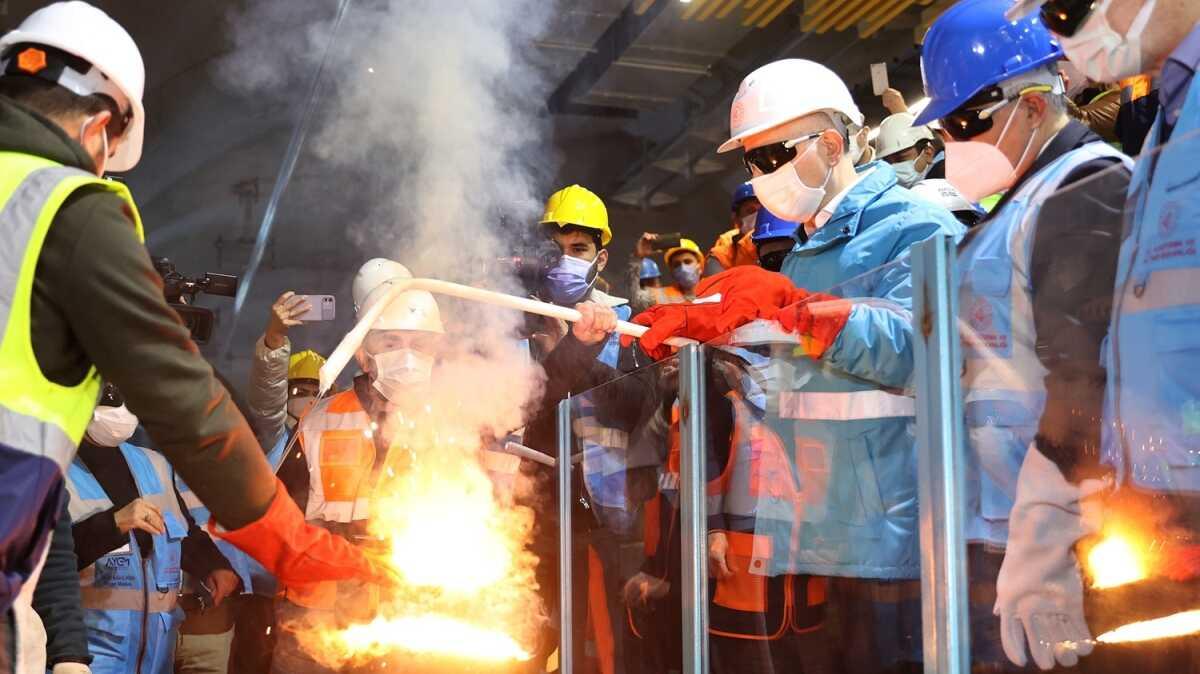 Sabiha Gken Havaliman metro hattna ilk ray kayna