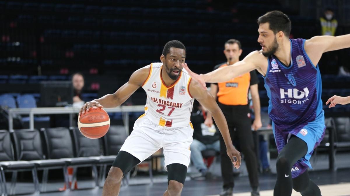 Galatasaray'dan Afyon Belediyespor'a 40 sayı fark