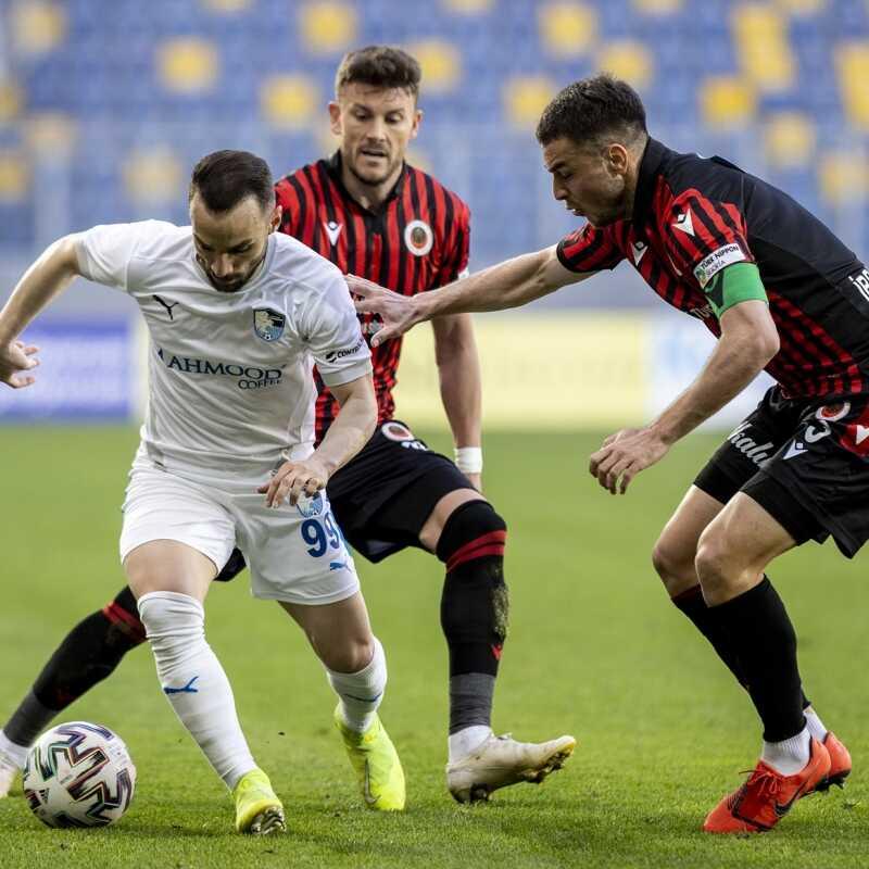 Bykehir Belediye Erzurumspor, beraberlii 90+3'te kurtard